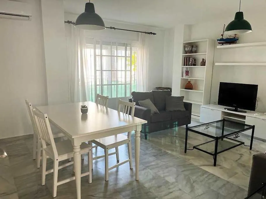 Apartamento En Estepona Marbella contacts